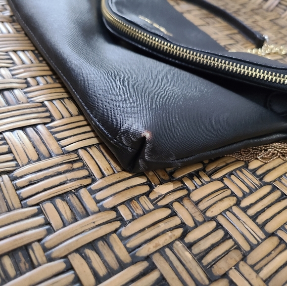 G by Guess Crossbody Pouch Purse in Black - Picture 3 of 7